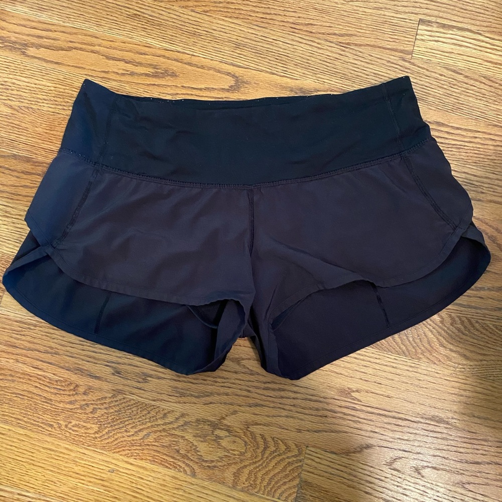 Black lulu short with higher waist than original